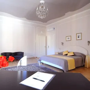 Couette-café Cangrande Di Danese-viviani, Vérone